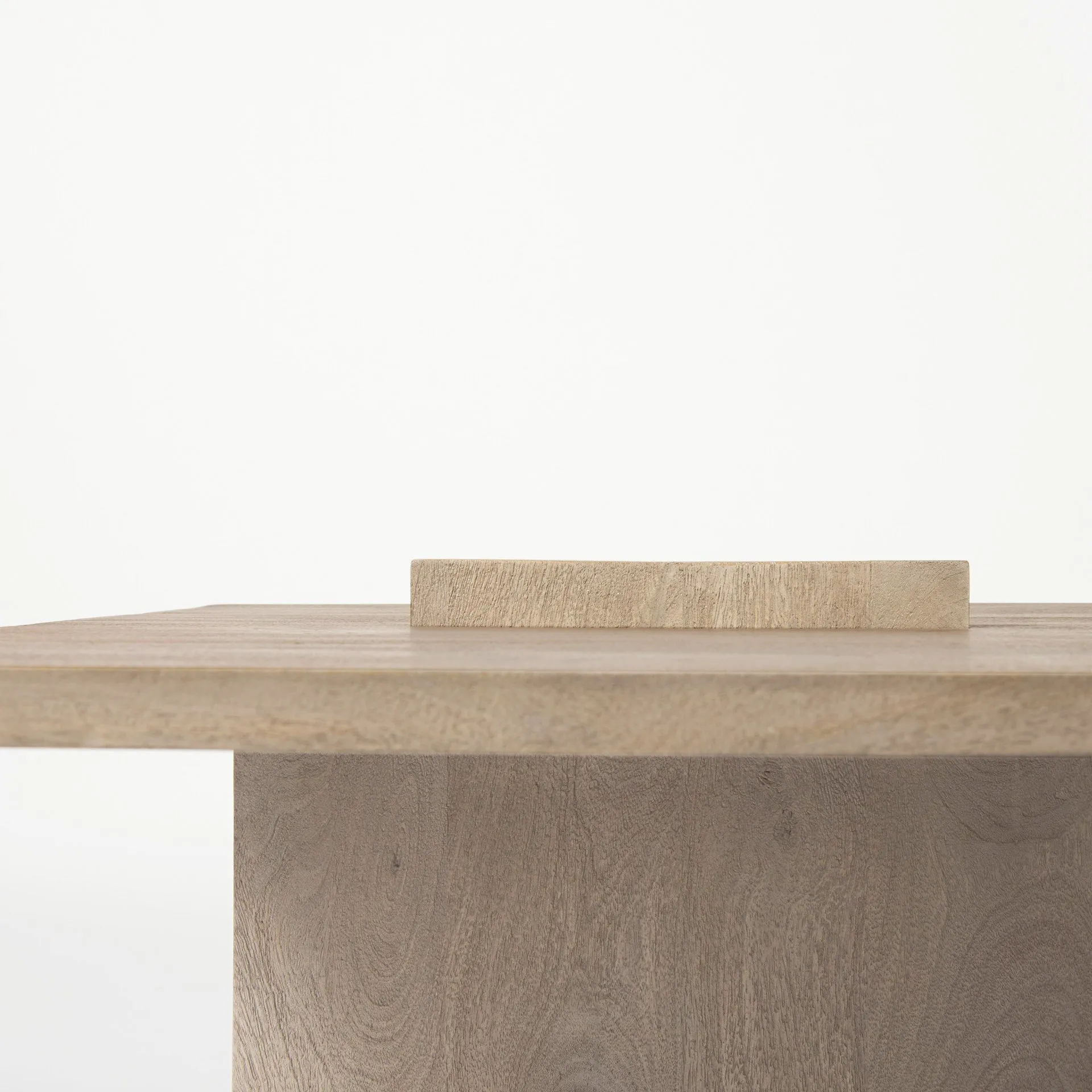 Aida Coffee Table – Contemporary Mango Wood Design with Unique Protruding Legs for Modern Spaces