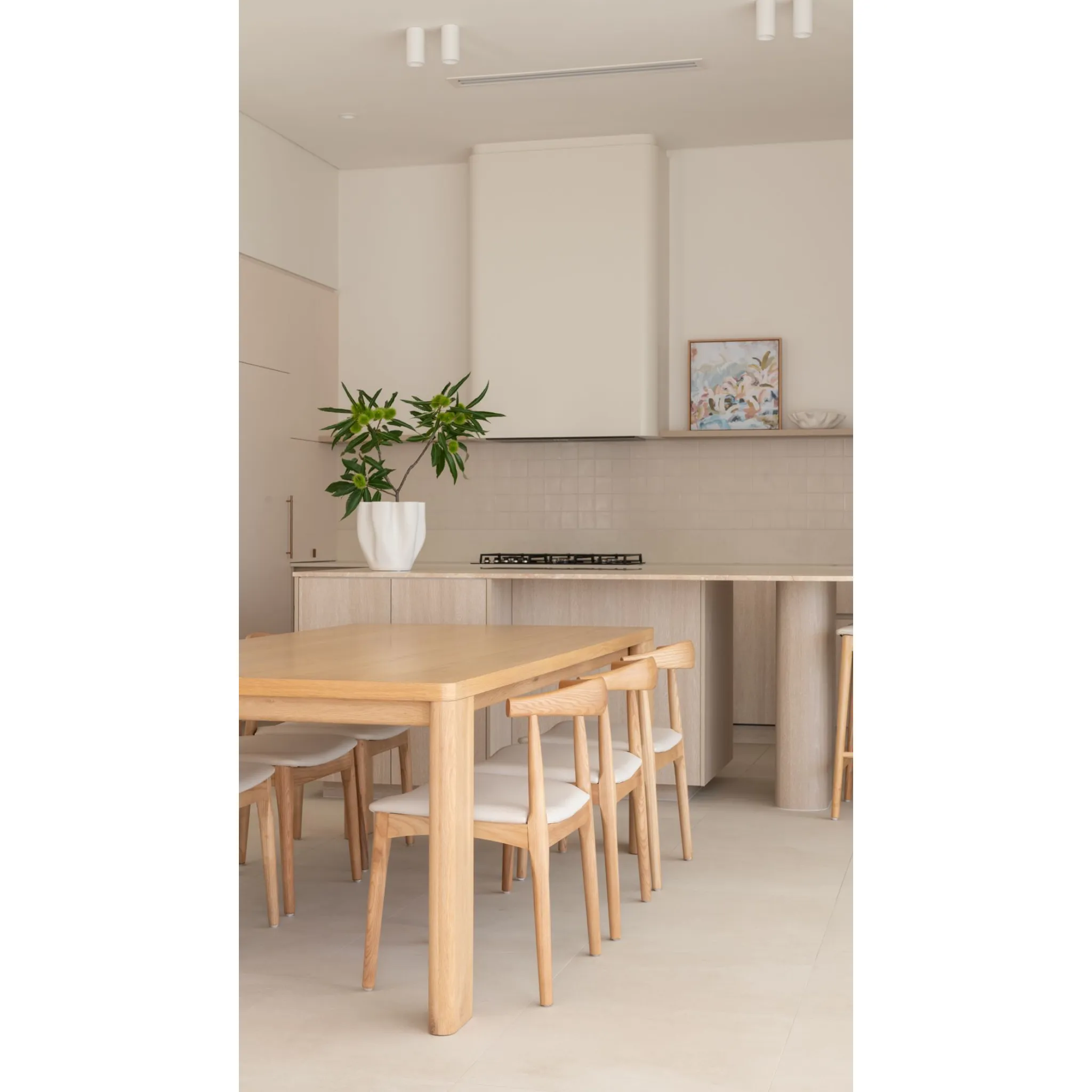 Granite Lane Shore Dining Table, Natural Oak