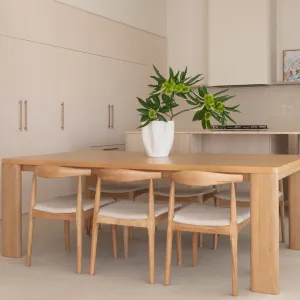 Granite Lane Shore Dining Table, Natural Oak