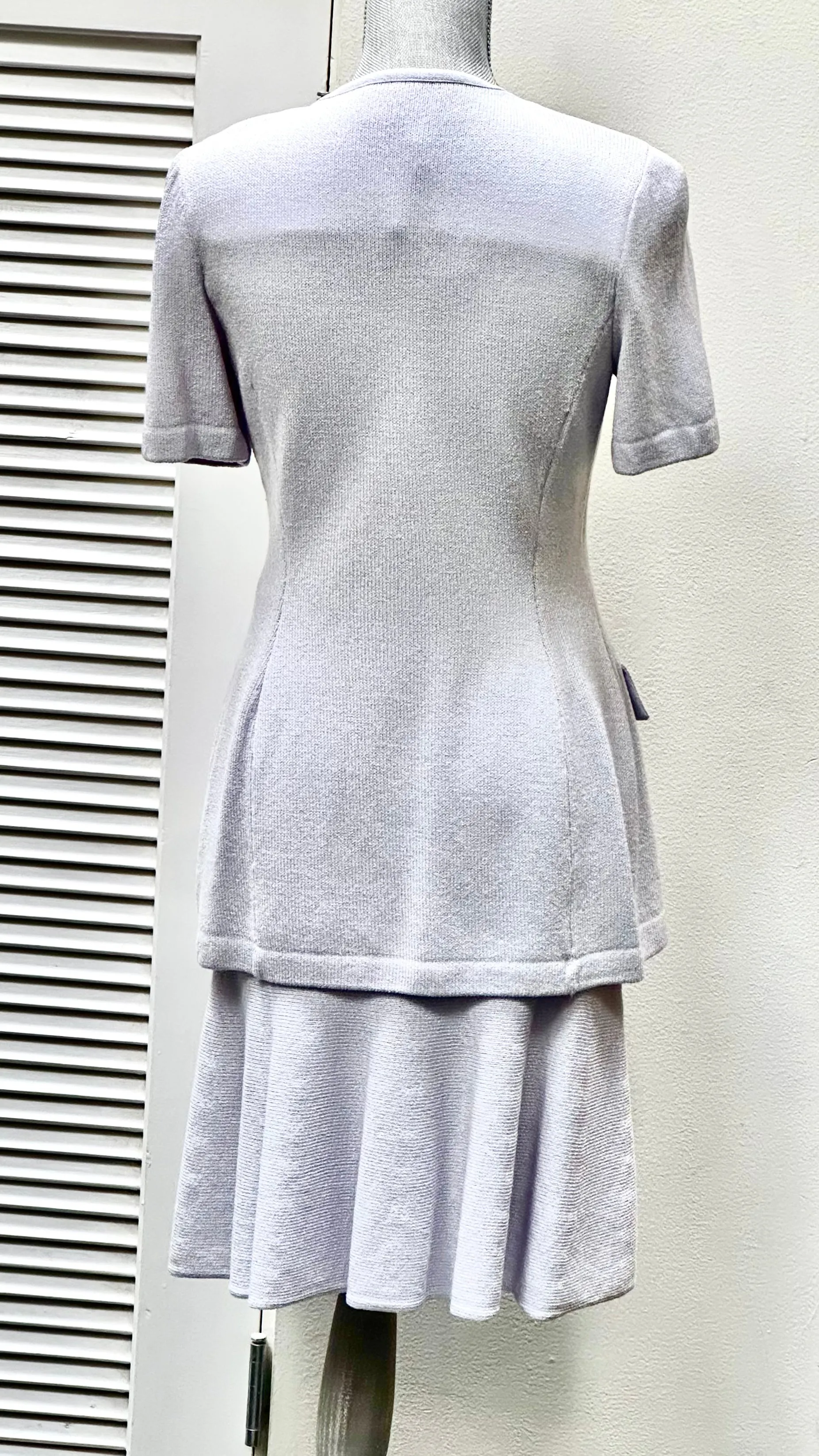 St. John collection by Marie Gray size 4 (preowned)
